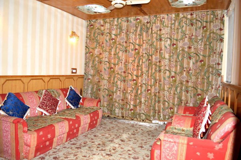 Shah Abbas Hotel At Dal Lake Srīnagar Kültér fotó